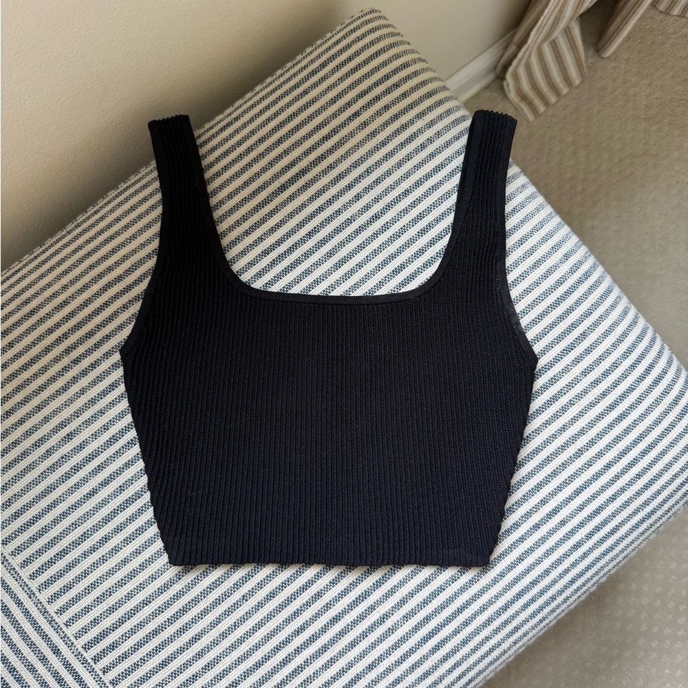 Aritzia sculpt knit crop tank